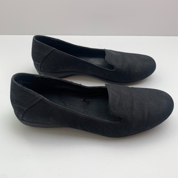 Yuu Frendma Black Slipon Loafers - Picture 5 of 7